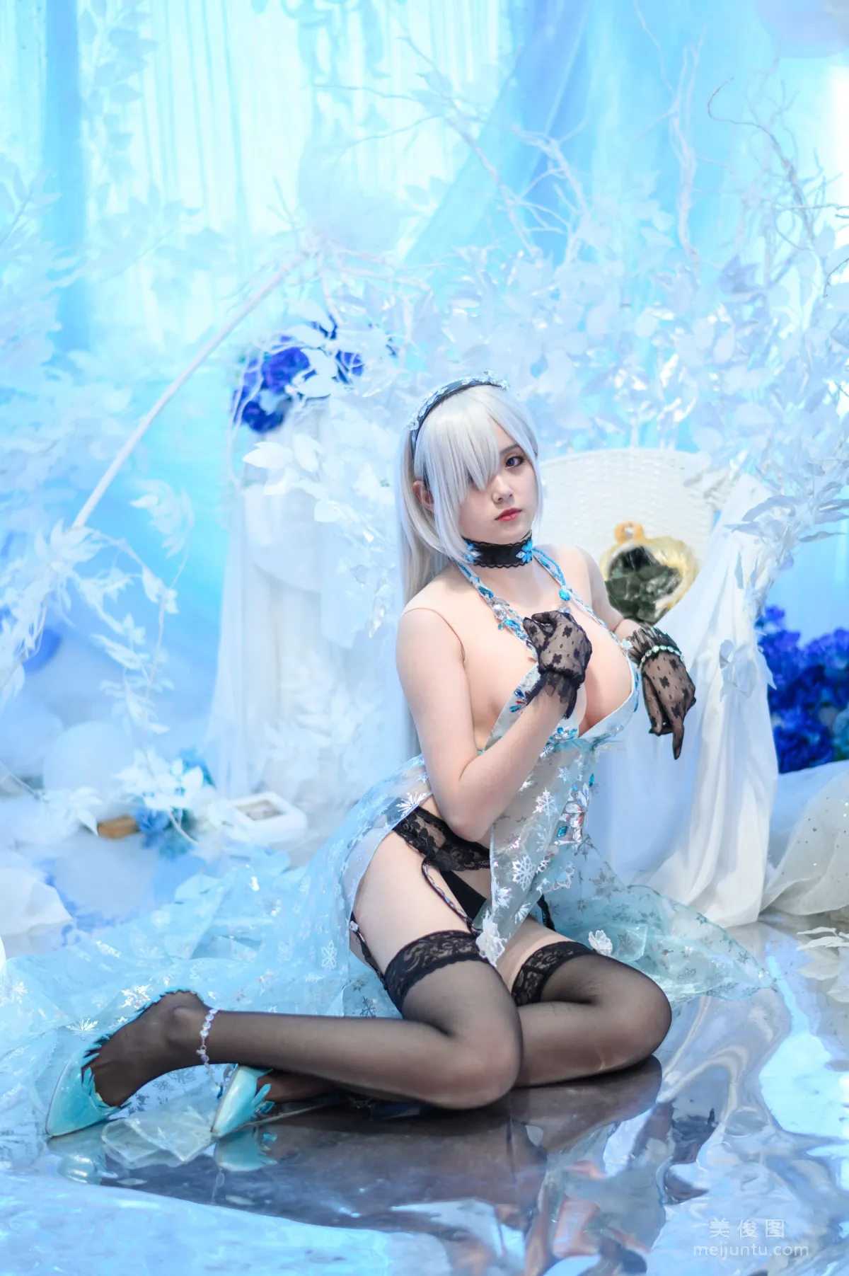 Coser秋楚楚Akisoso 《女皇》 写真集16