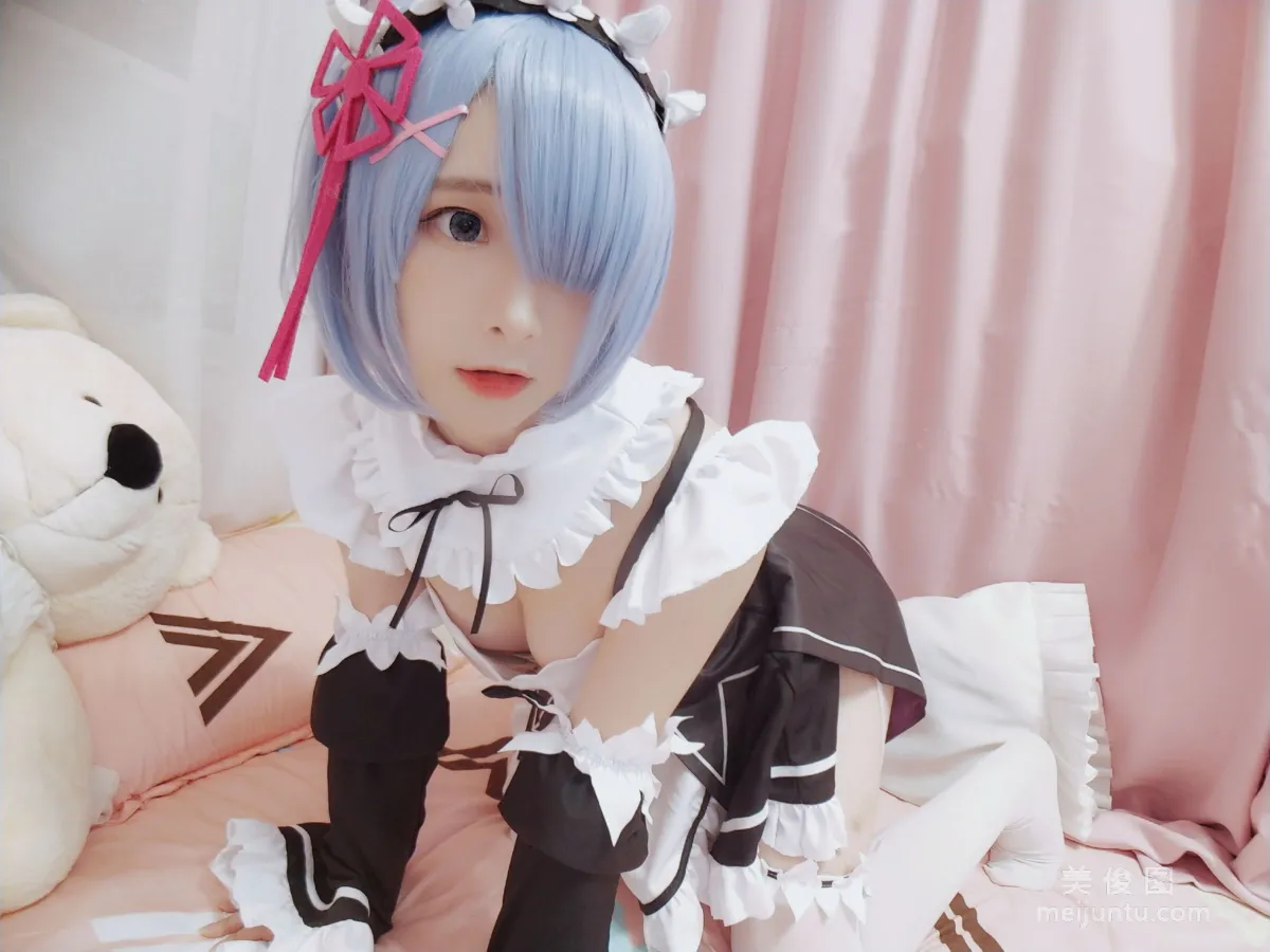 古川kagura 《蕾姆女仆》 寫真集 15