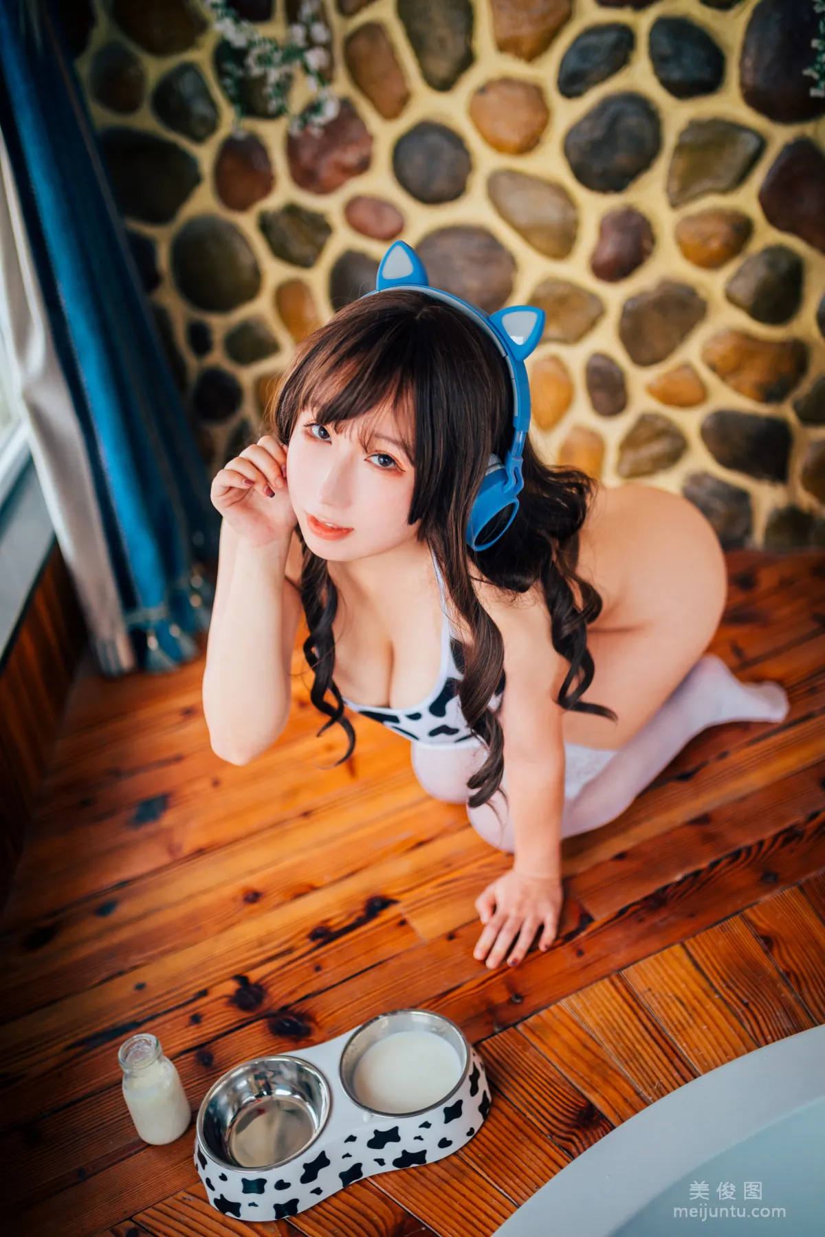 [美女Coser] 从从从从鸾 《奶牛》 写真集17