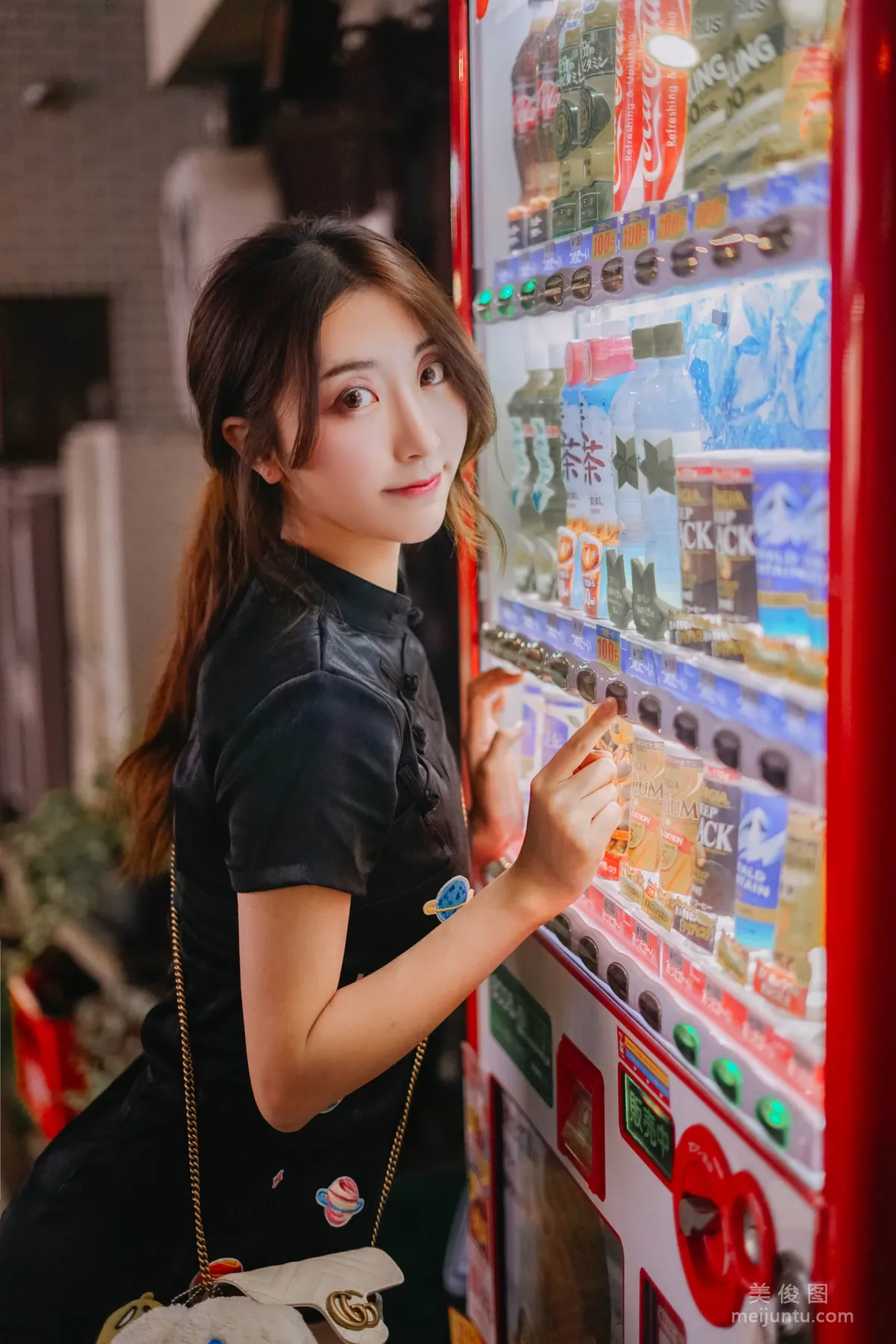 [Coser美女] 黑川 《旗袍》 写真集8