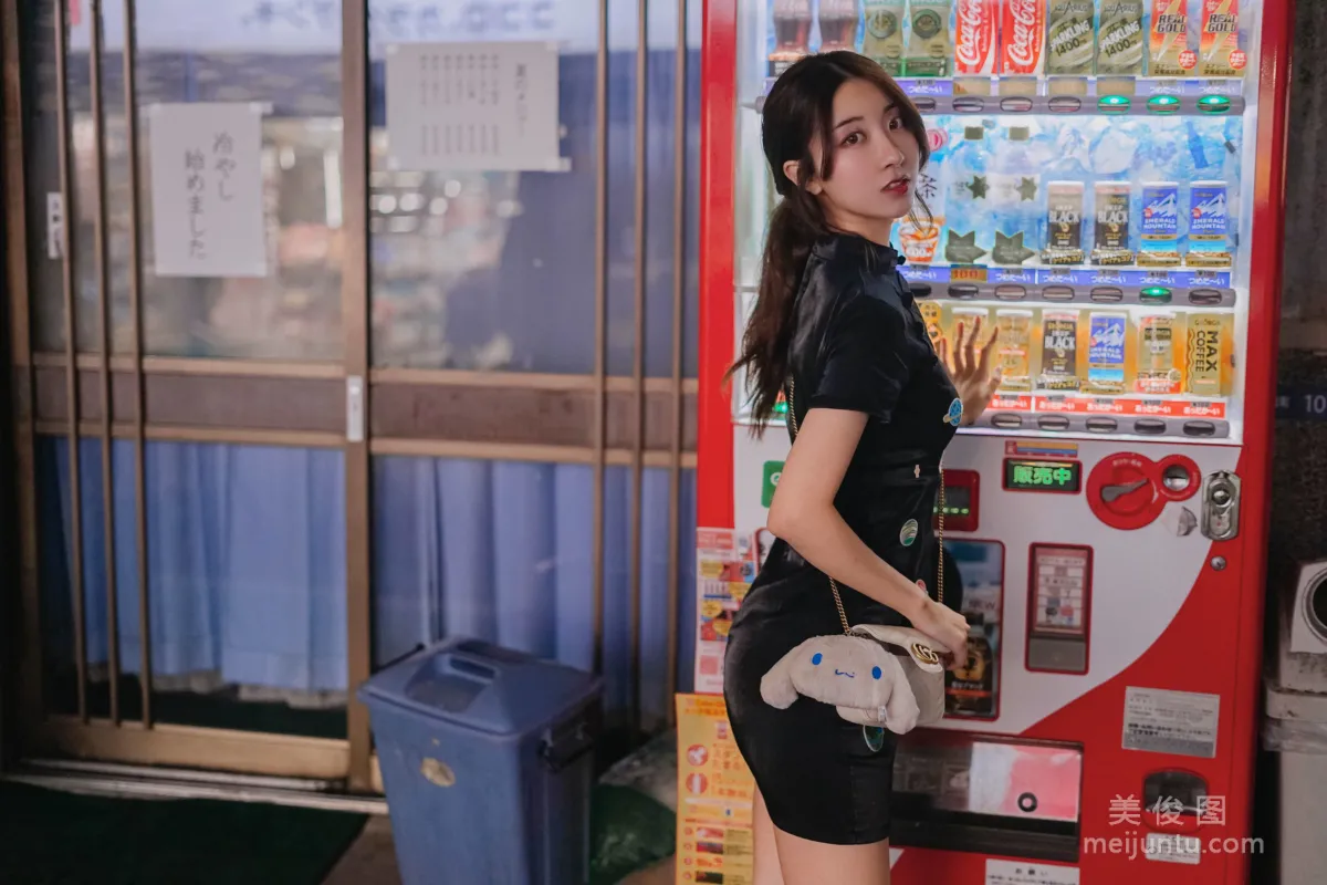 [Coser美女] 黑川 《旗袍》 写真集7