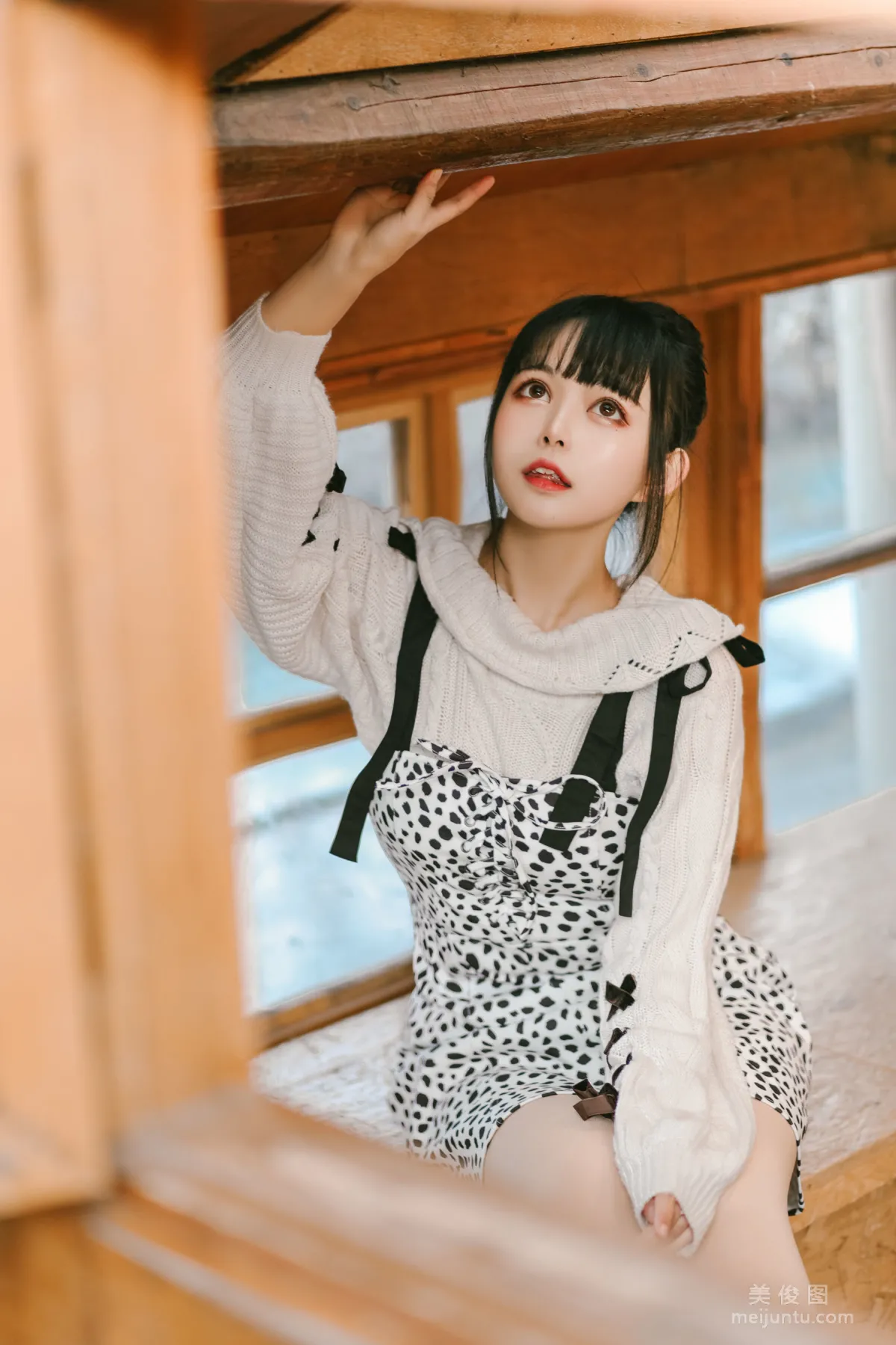 Coser黑猫猫OvO 《少女心事》 写真集10
