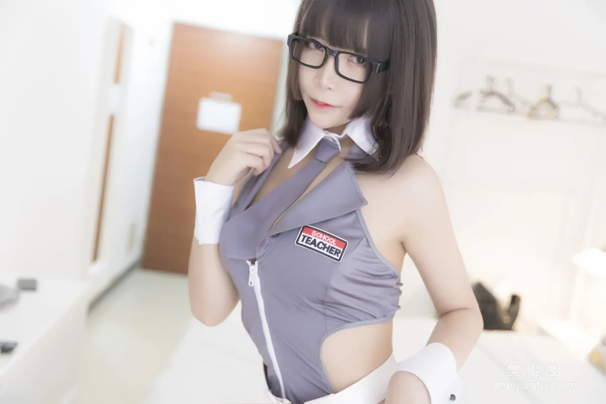 [Web Idols Coser] Baozou Mozi, Black Stockings Uniform Photo Set photo 14