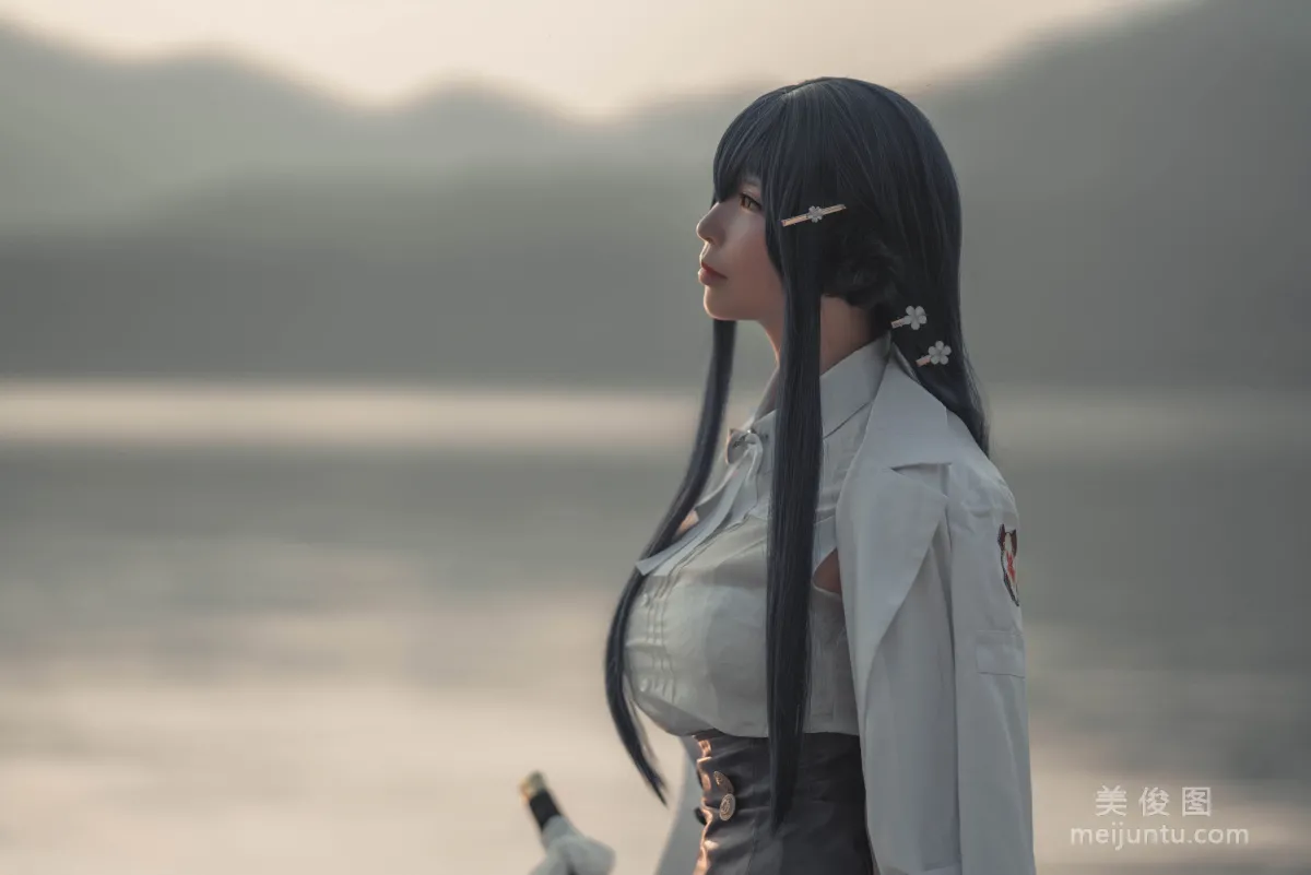 爱老师_PhD 《碧蓝航线 吾妻》 写真集10