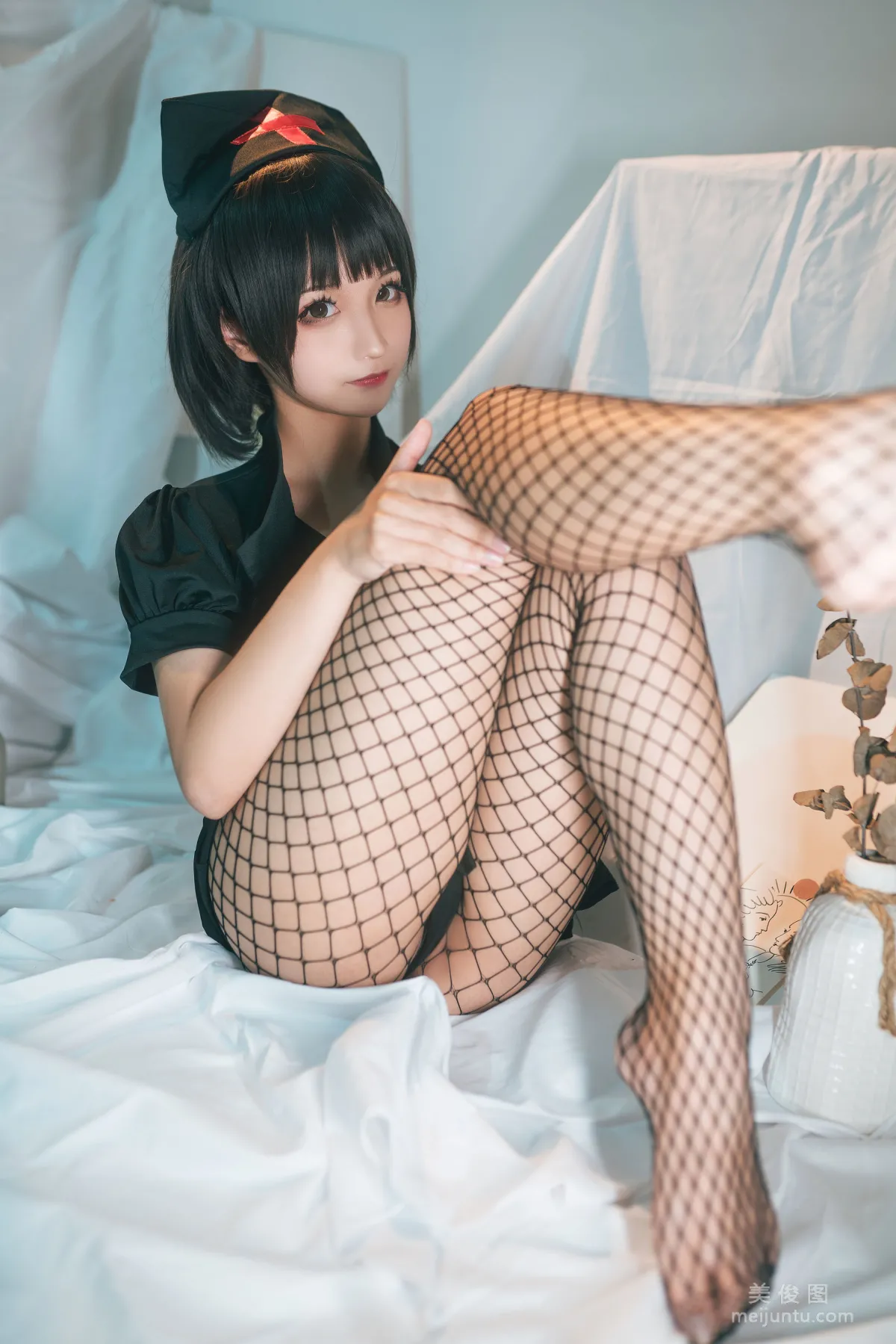 [美女Coser] 蠢沫沫 《护士姐姐》 写真集2