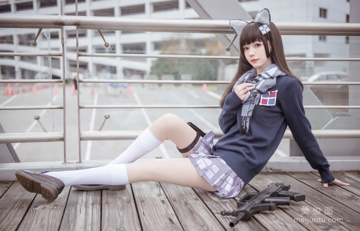 [美女Coser] 你的负卿 《95制服》 写真集6