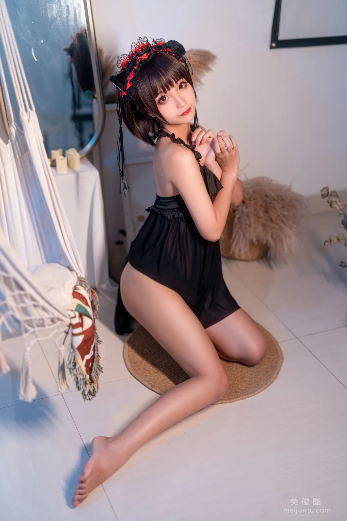 蠢沫沫 《黑睡裙》 写真集4