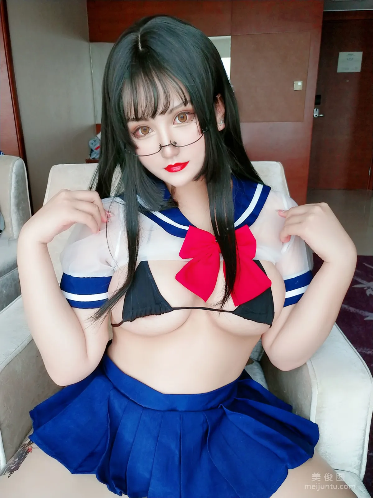 夏鴿鴿不想起床 《透明jk》 寫真集 16