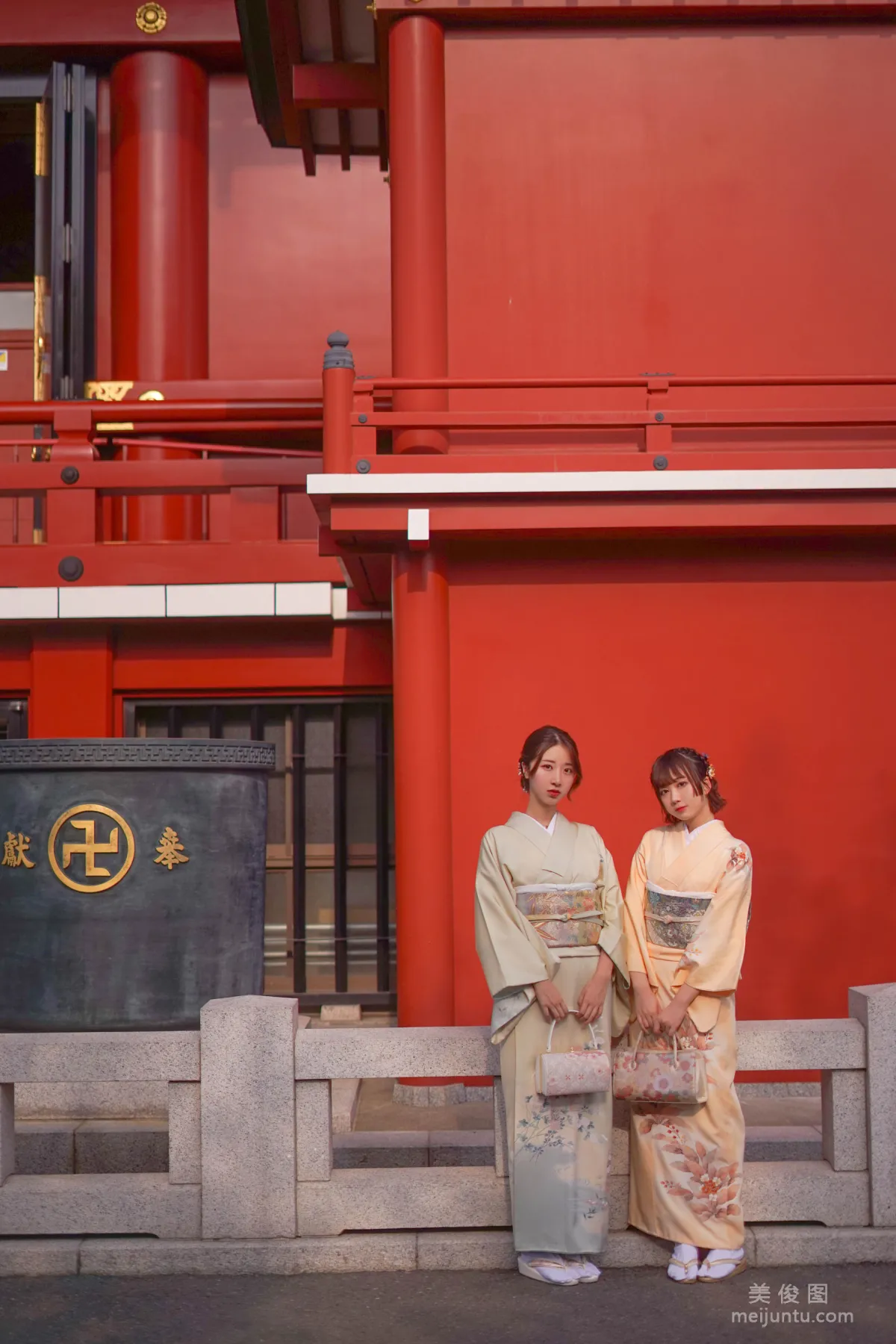 Coser黑川&amp;淺野菌子 《少女心事2》 寫真集 30