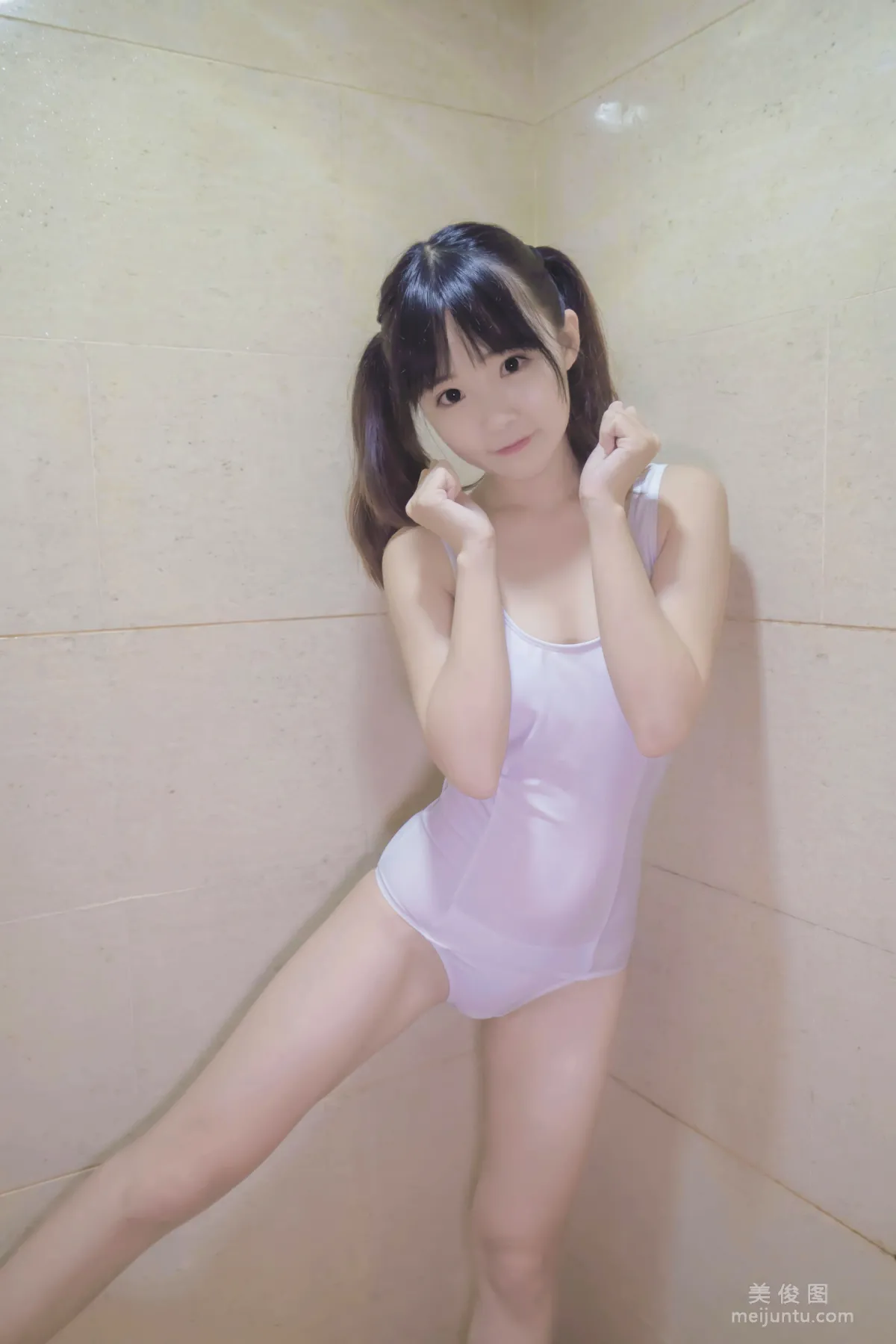 Coser御子Yumiko 《白色死库水》 写真集7