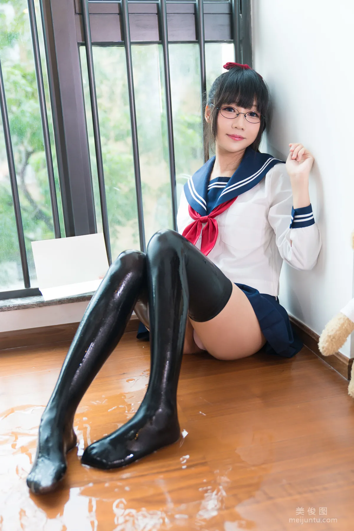 [网红美女Coser] 銘銘Kizami 《湿湿的JK》 写真集6