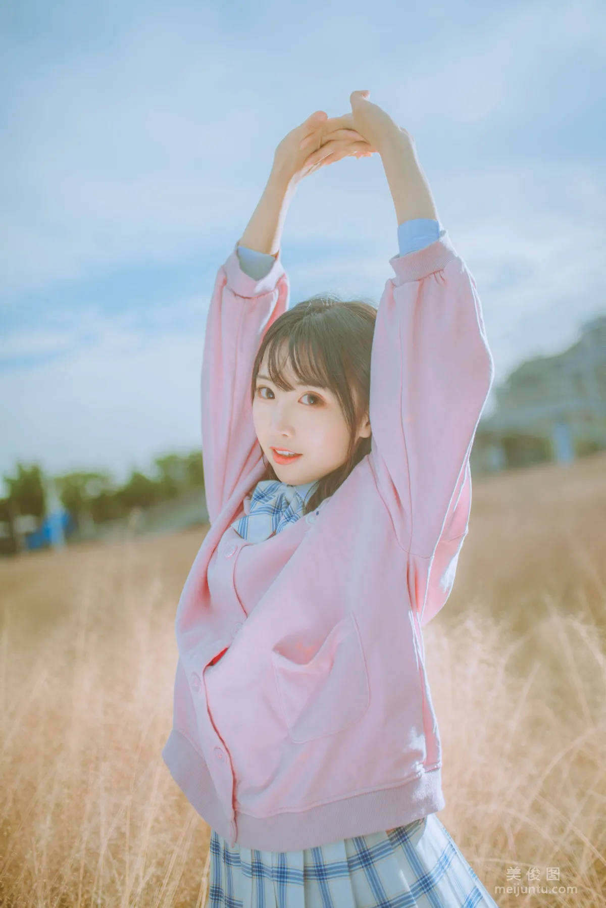 Popular Coser Mianbing Xianer, Pink Cosmos JK Photo Set photo 14