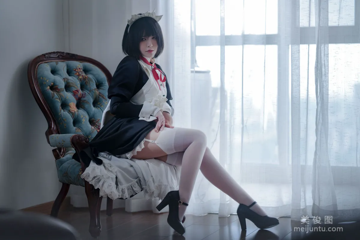 [美女Coser] 半半子 《 嫌パン メイド》 寫真集 25