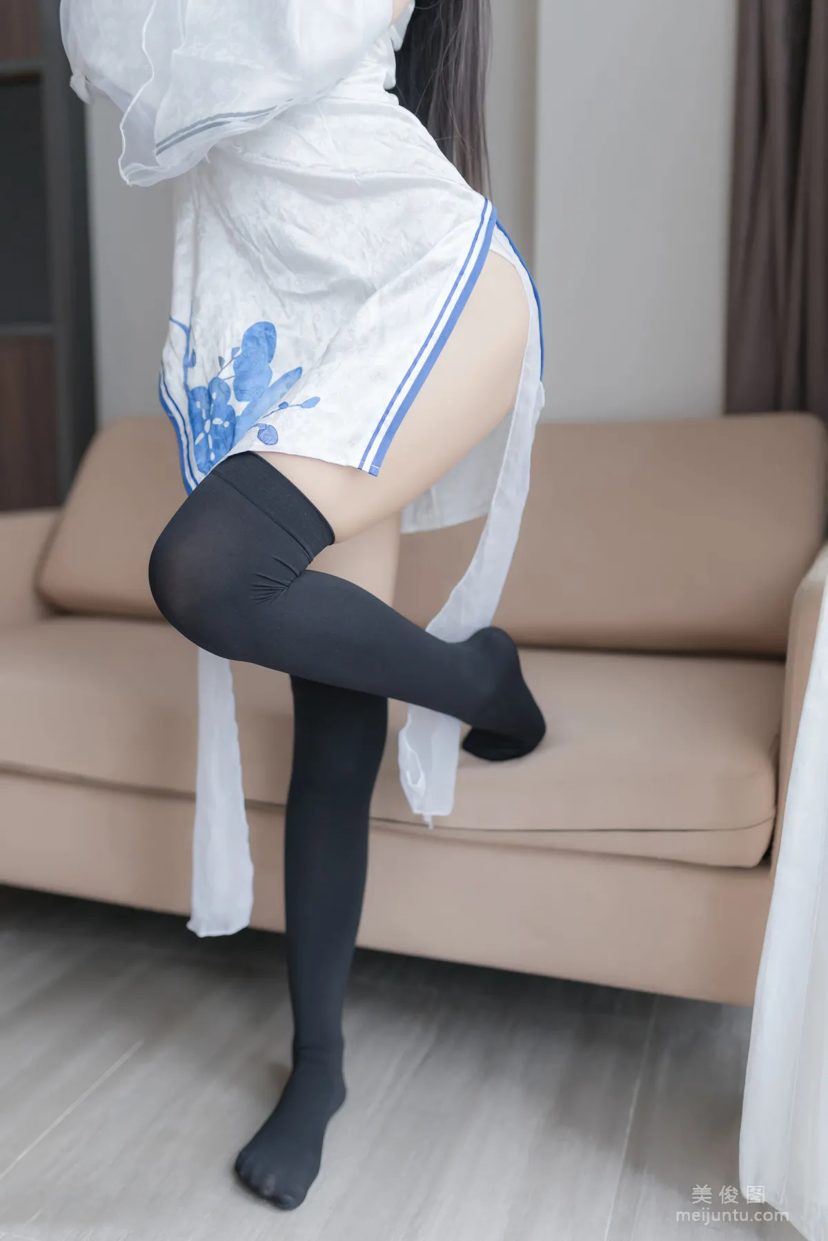 [美女Coser] 萌芽儿o0 《瓶儿》 写真集32