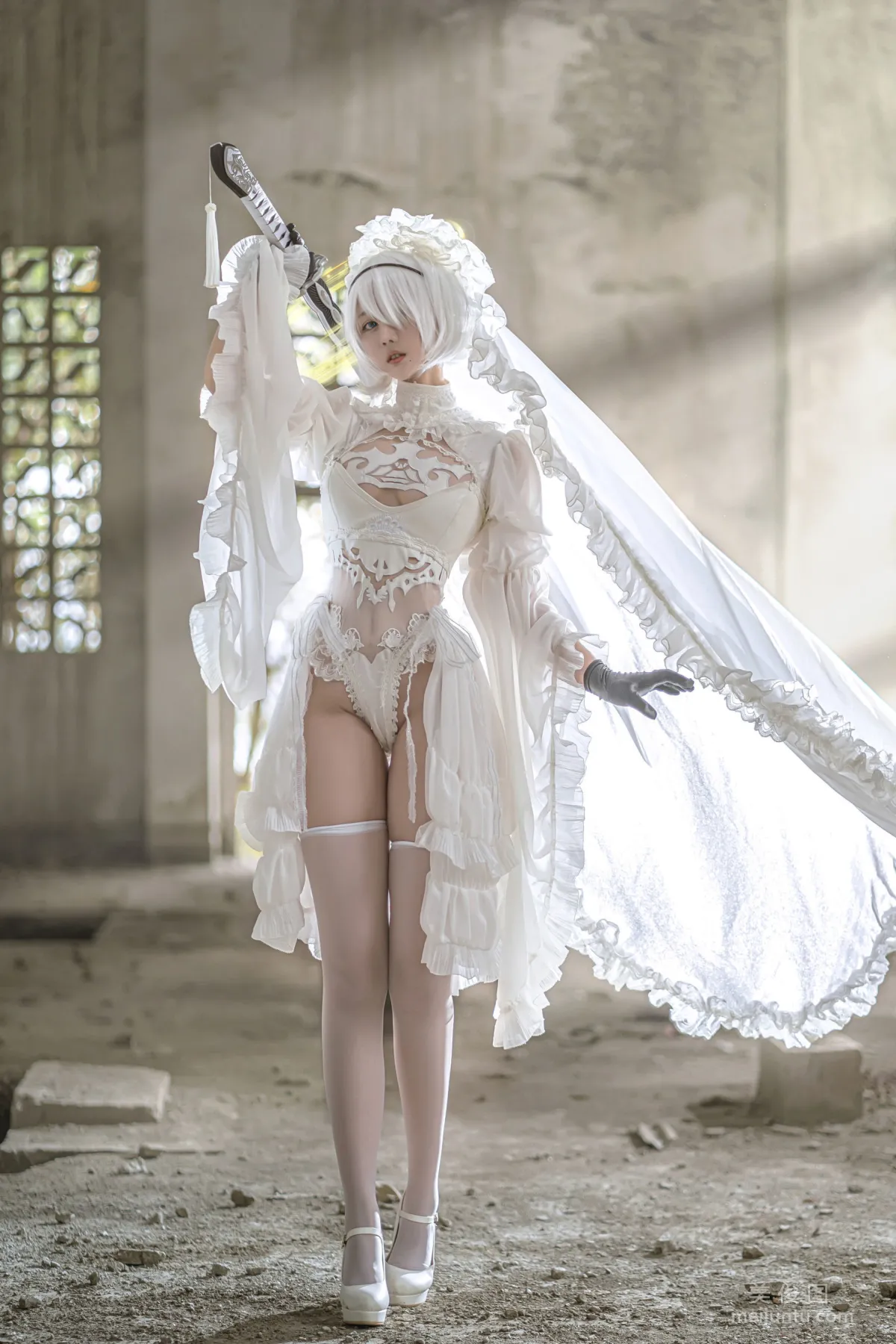 姬镜酱 《2B白色婚纱》 写真集5