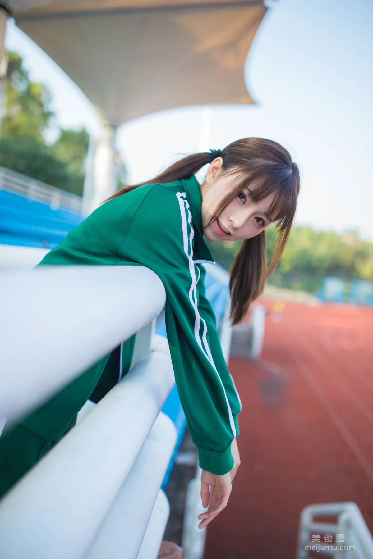 Qi Tailang: Web Idols photo 11