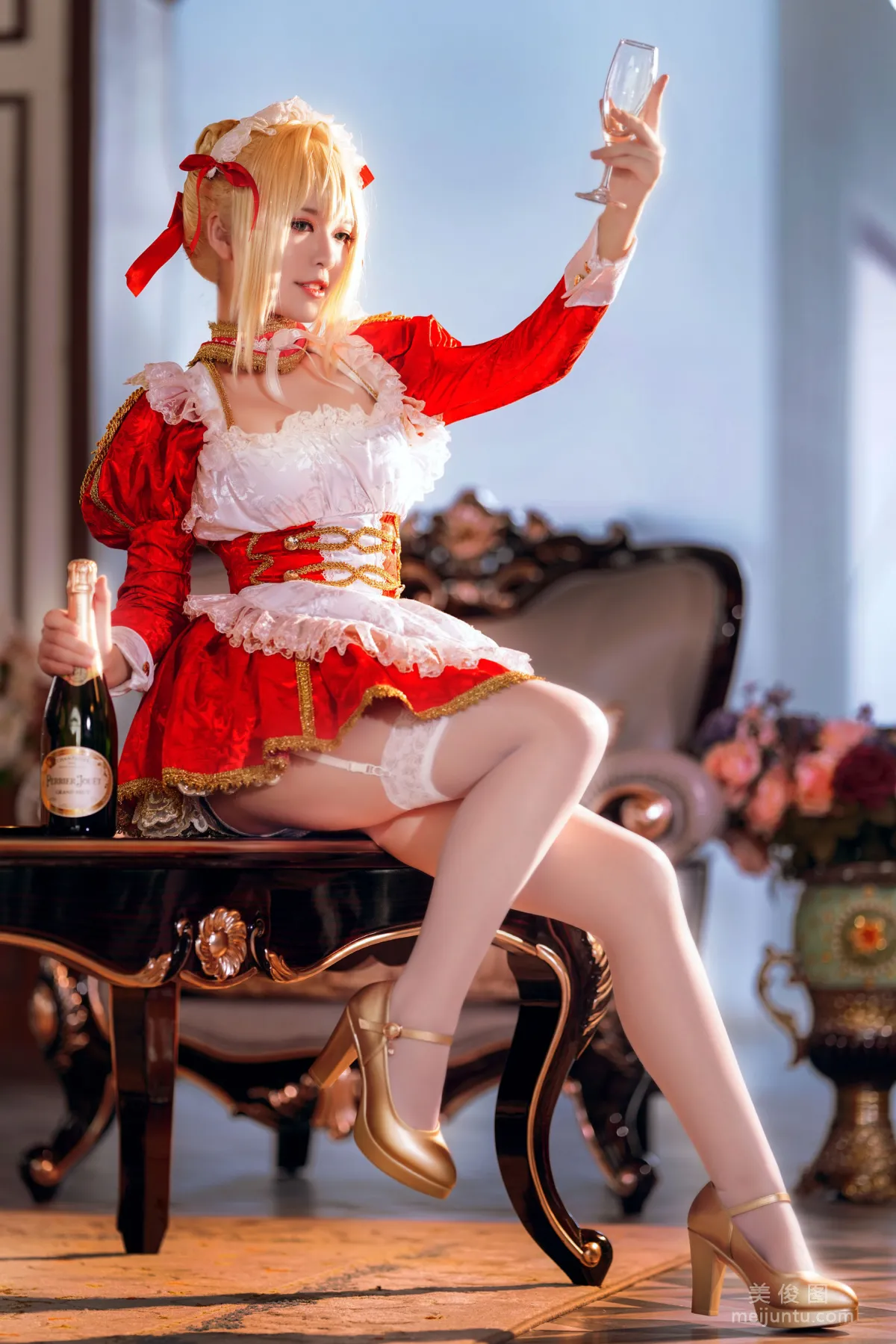 Coser半半子 《尼禄女仆》 写真集10