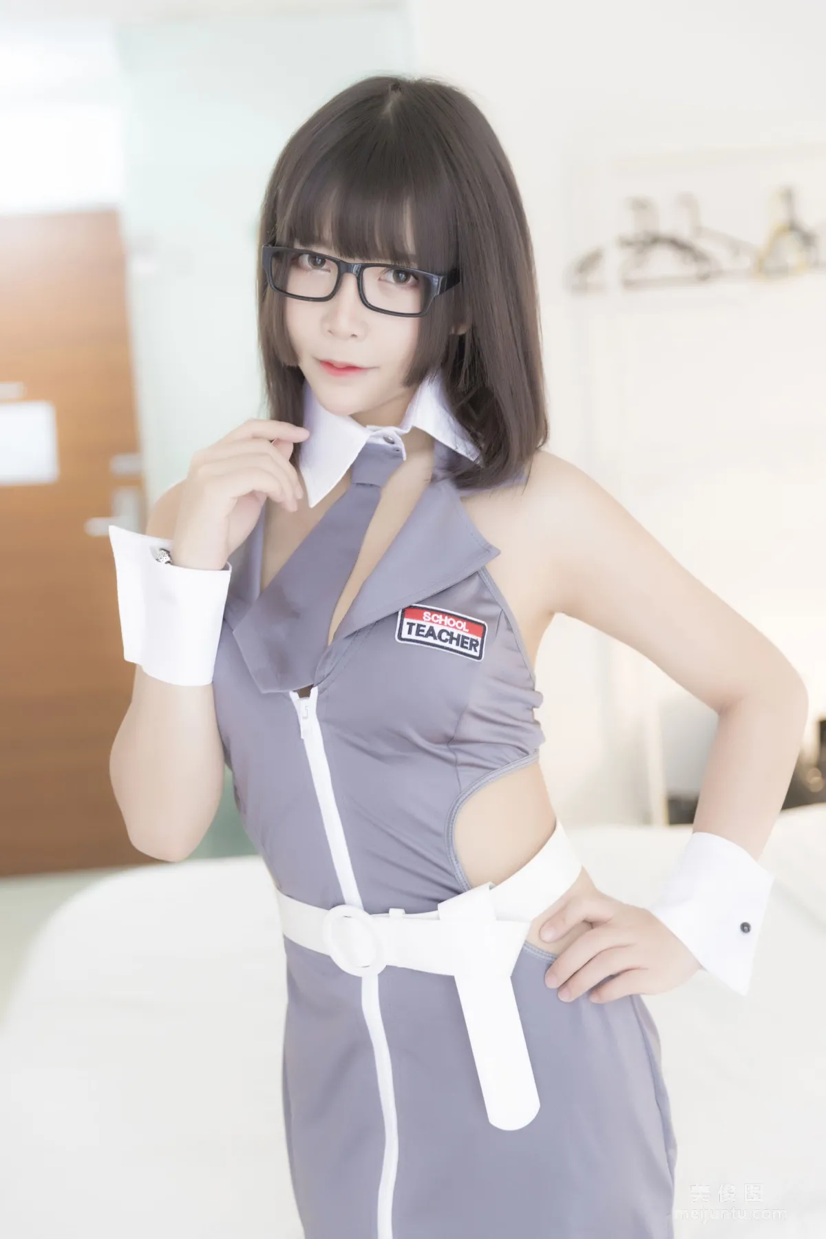 [Web Idols Coser] Baozou Mozi, Black Stockings Uniform Photo Set photo 12