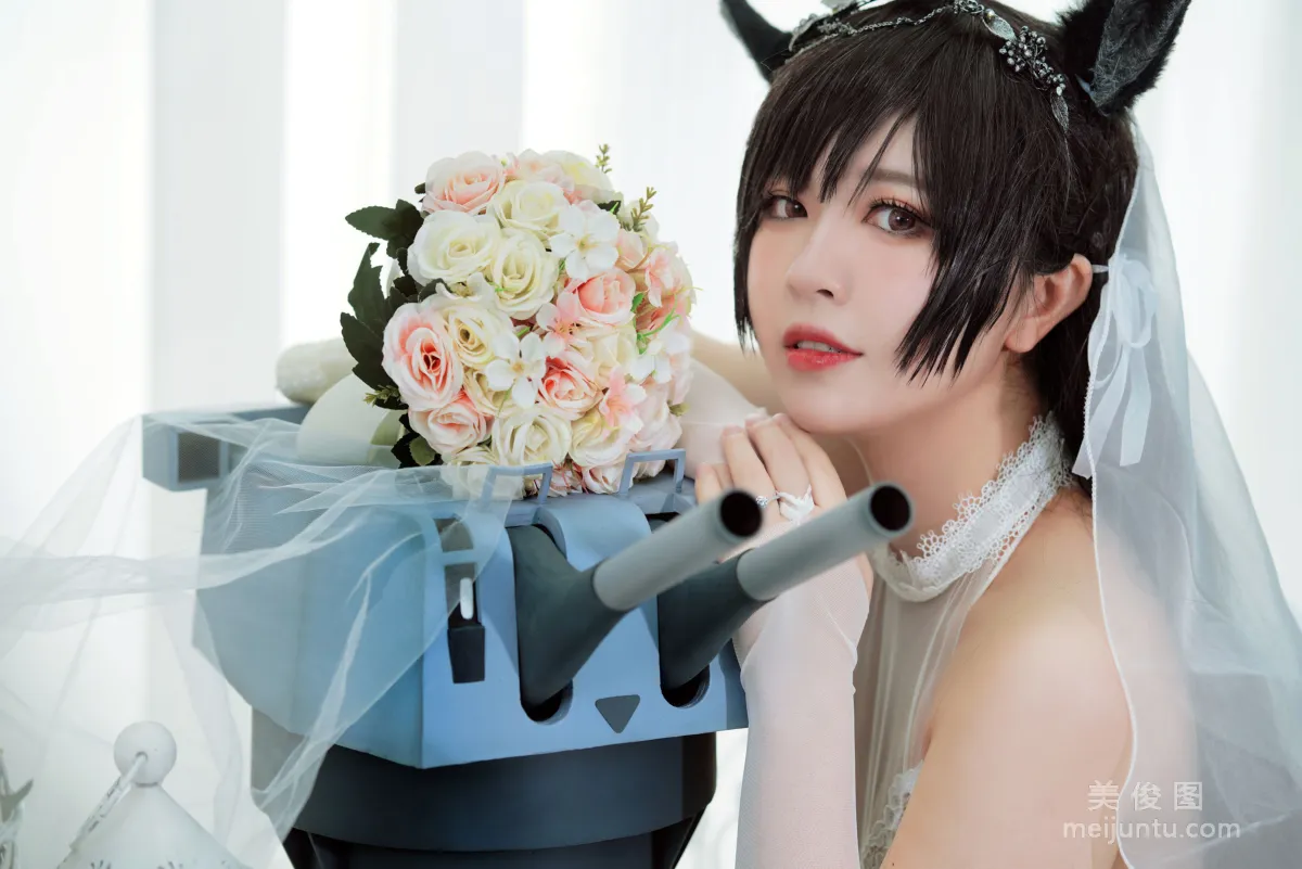 [美女Coser] 半半子 《爱宕花嫁》 写真集24