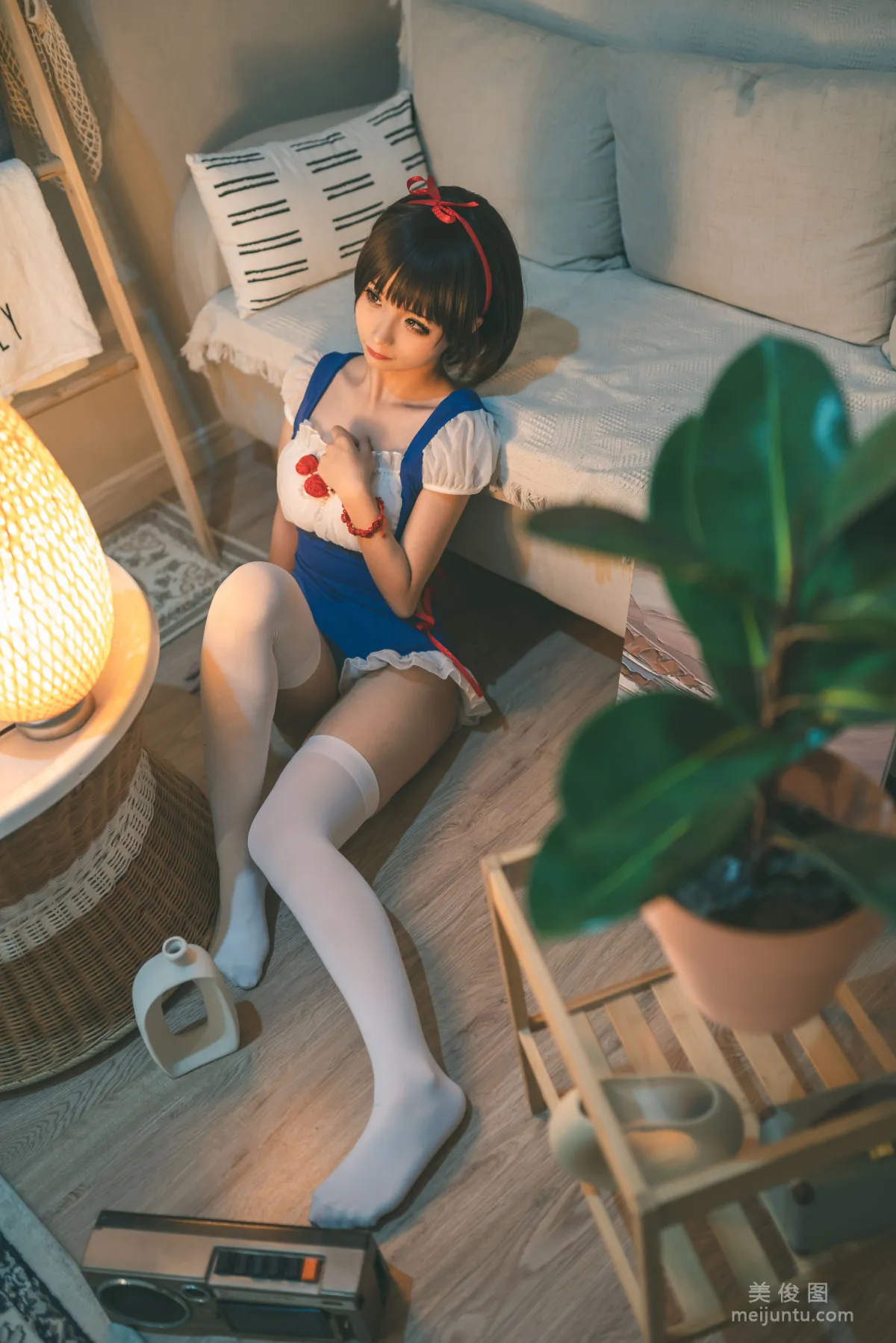 [美女Coser] 蠢沫沫 《白雪姬》 写真集4
