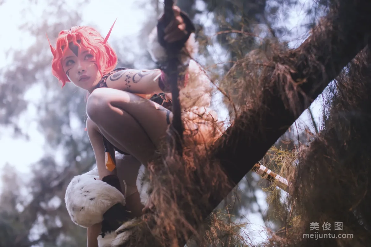 [美女Coser] Momoko葵葵 《龍尼塔》 寫真集 3