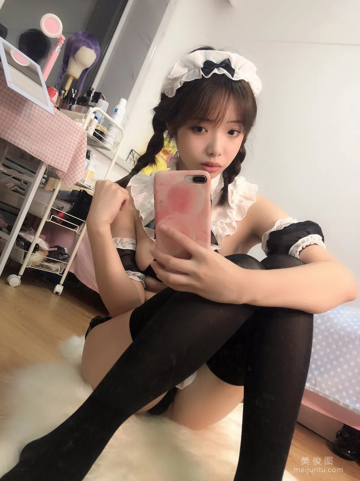 Coser雯妹 《自拍本（1号本）女仆》 写真集6