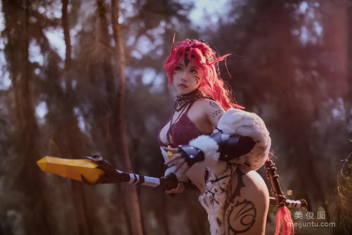 [美女Coser] Momoko葵葵 《龍尼塔》 寫真集 5