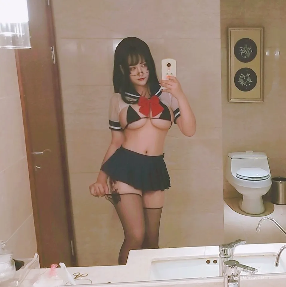 夏鴿鴿不想起床 《透明jk》 寫真集 35