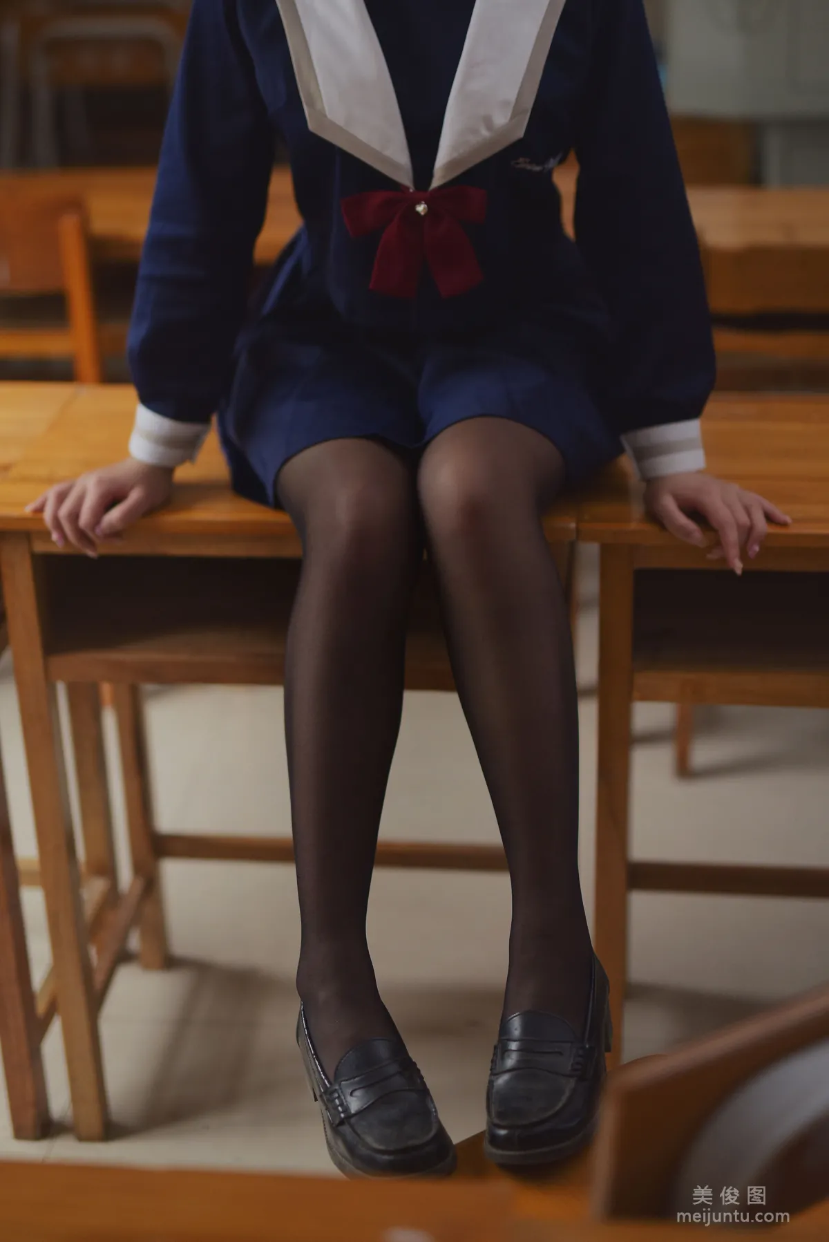 Jiuqu Jean: Web Idols photo 6