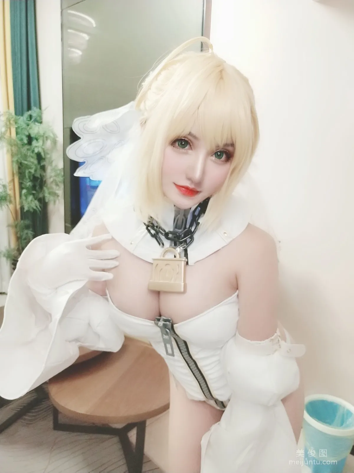 夏鴿鴿不想起床 《尼祿花嫁》 寫真集 8