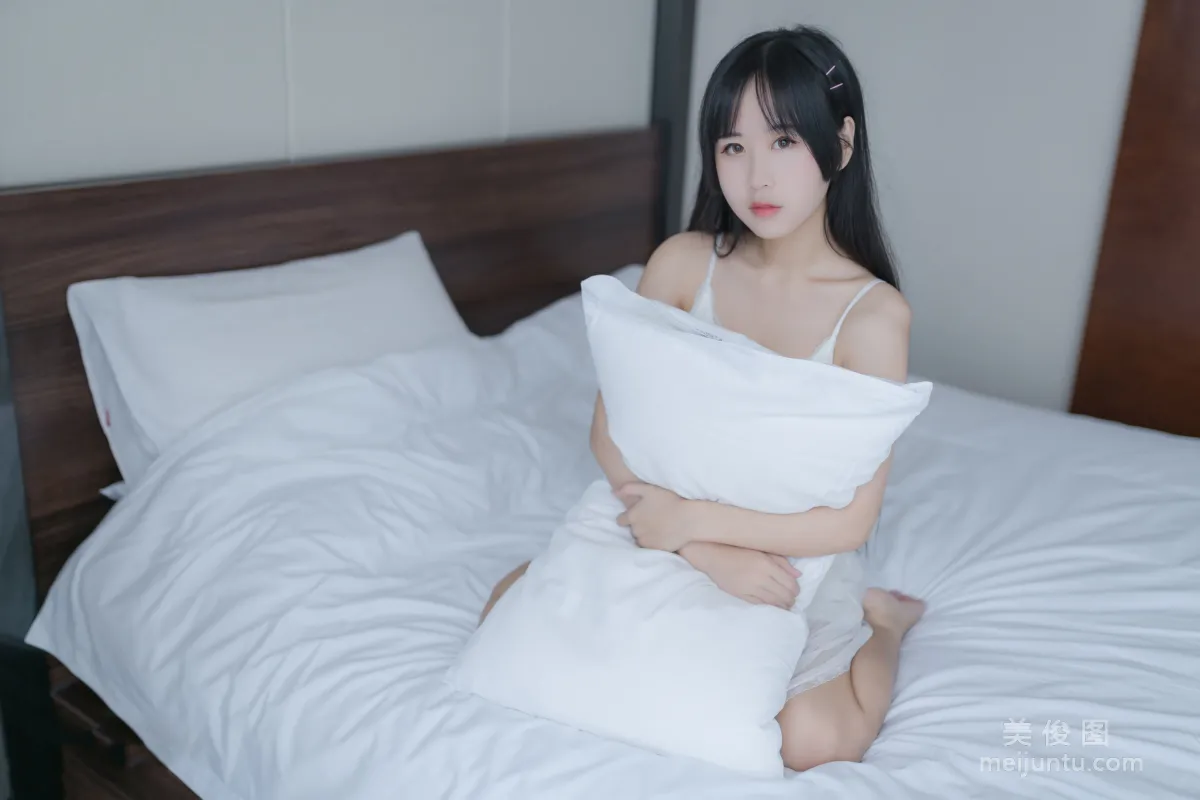 [Beauty Coser] Mengyaer o0, White Private Shoot Photo Set photo 15