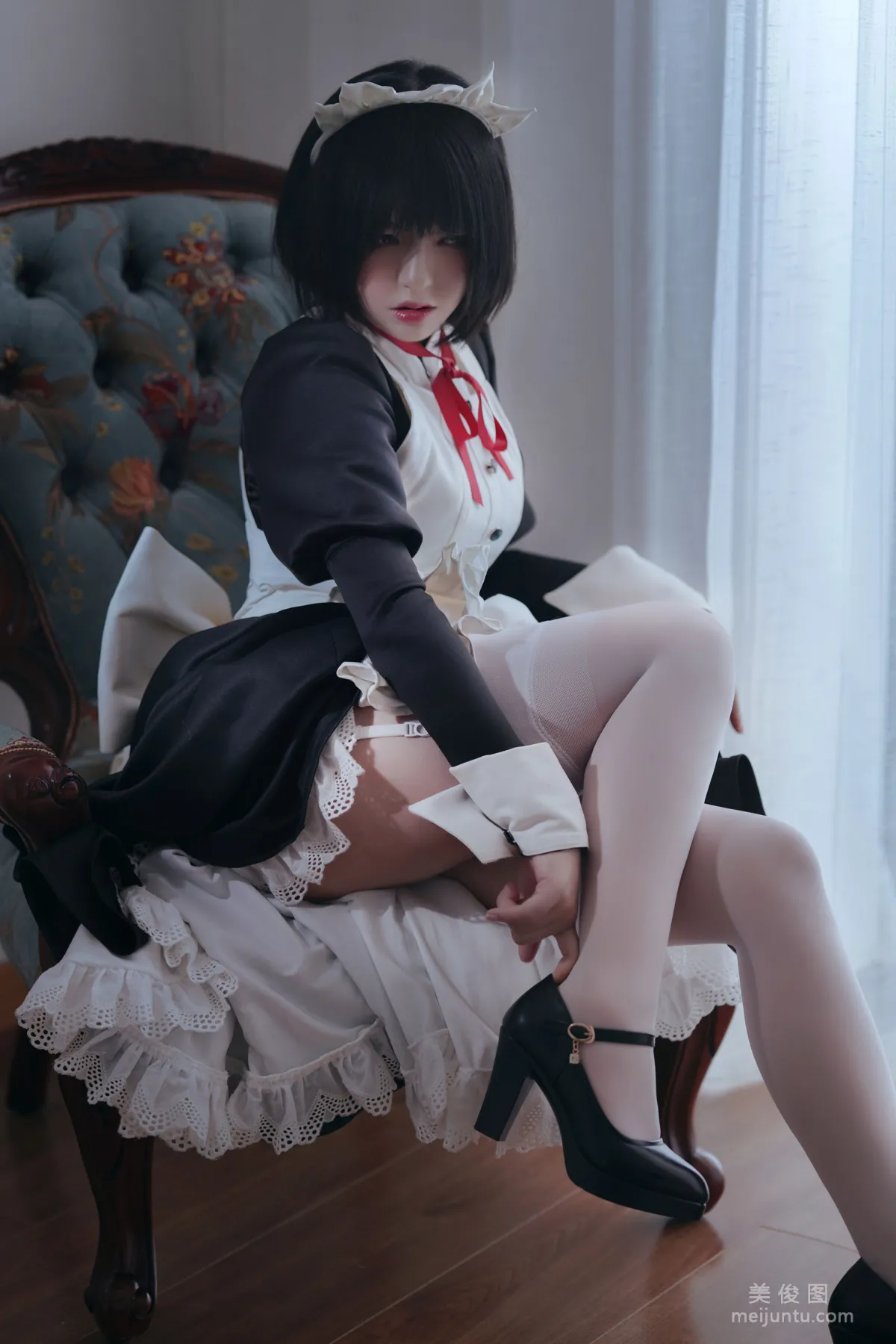 [美女Coser] 半半子 《 嫌パン メイド》 寫真集 26