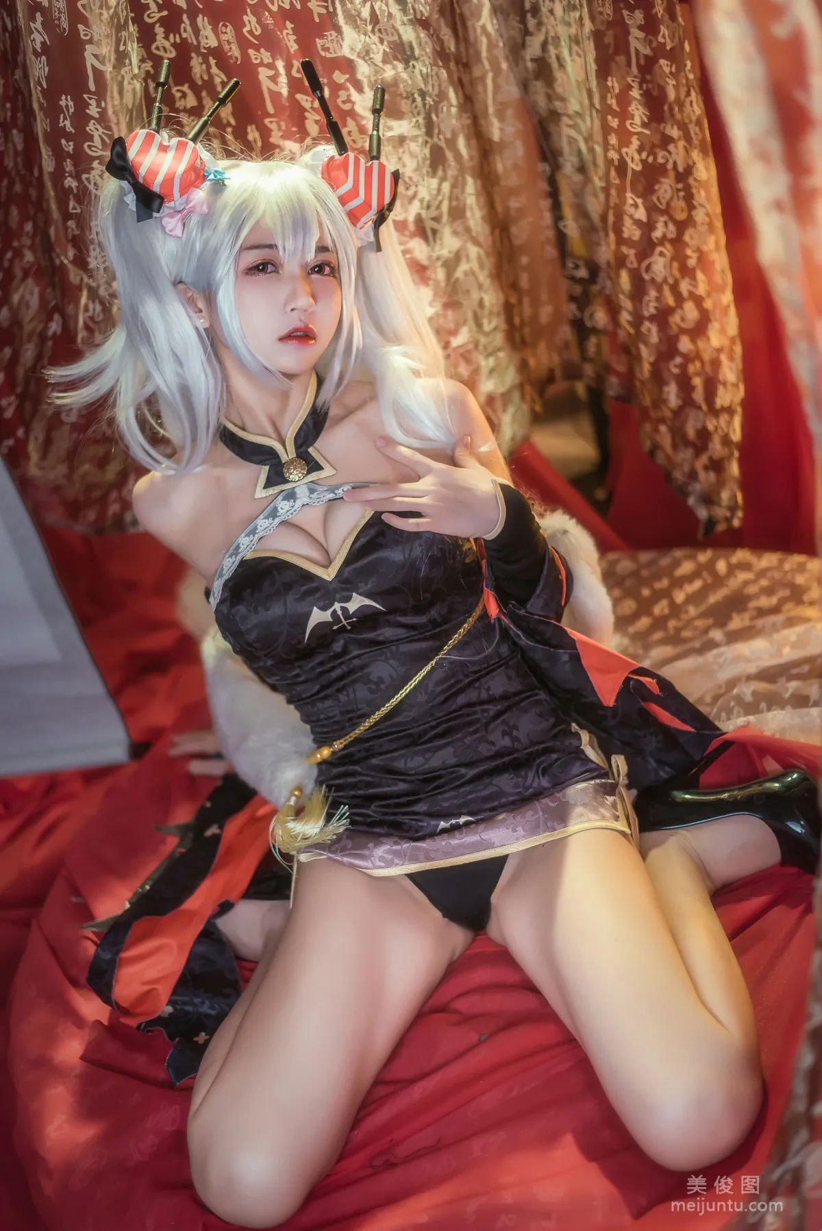 鳗鱼霏儿 《碧蓝华裳 吸血鬼》 写真集12
