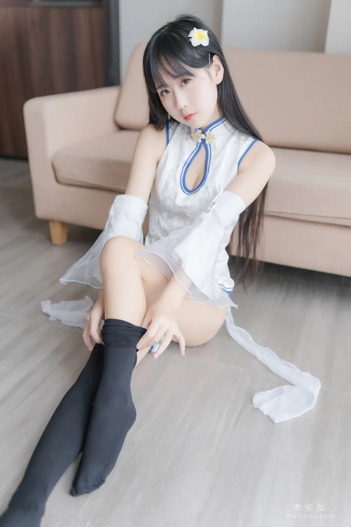 [美女Coser] 萌芽儿o0 《瓶儿》 写真集17