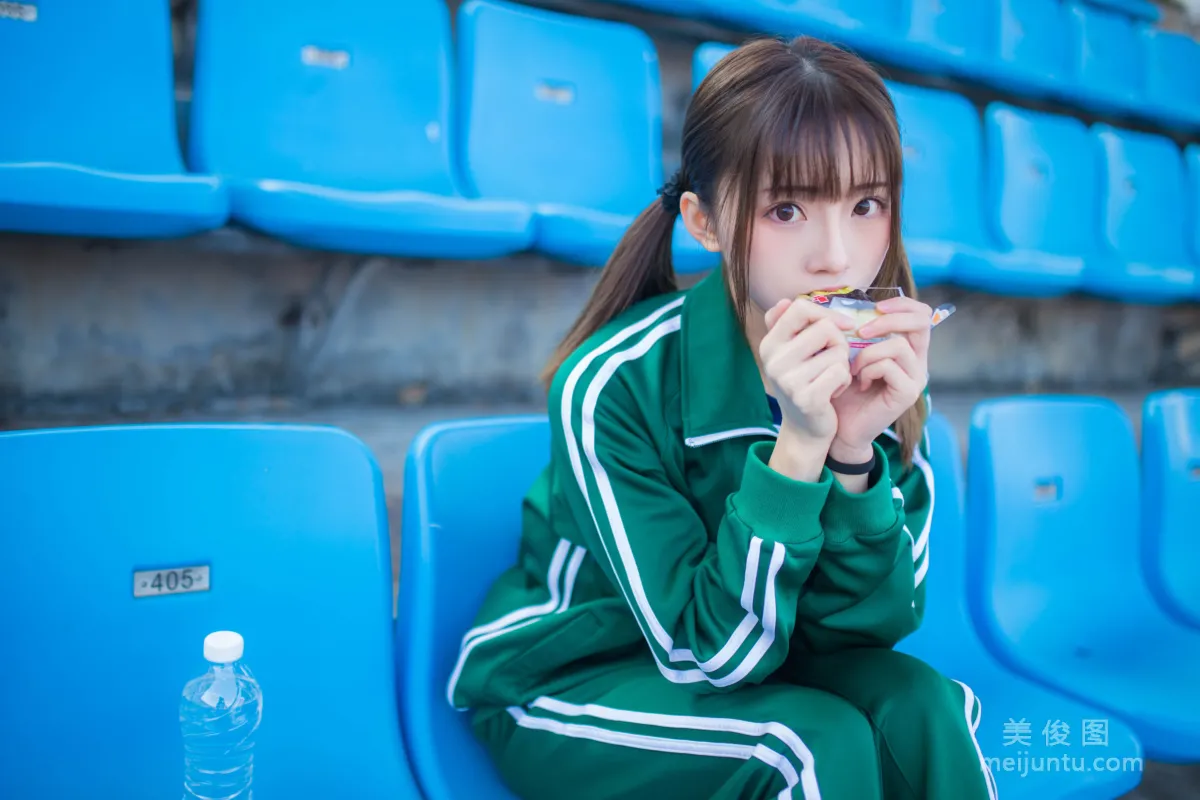 Qi Tailang: Web Idols photo 5