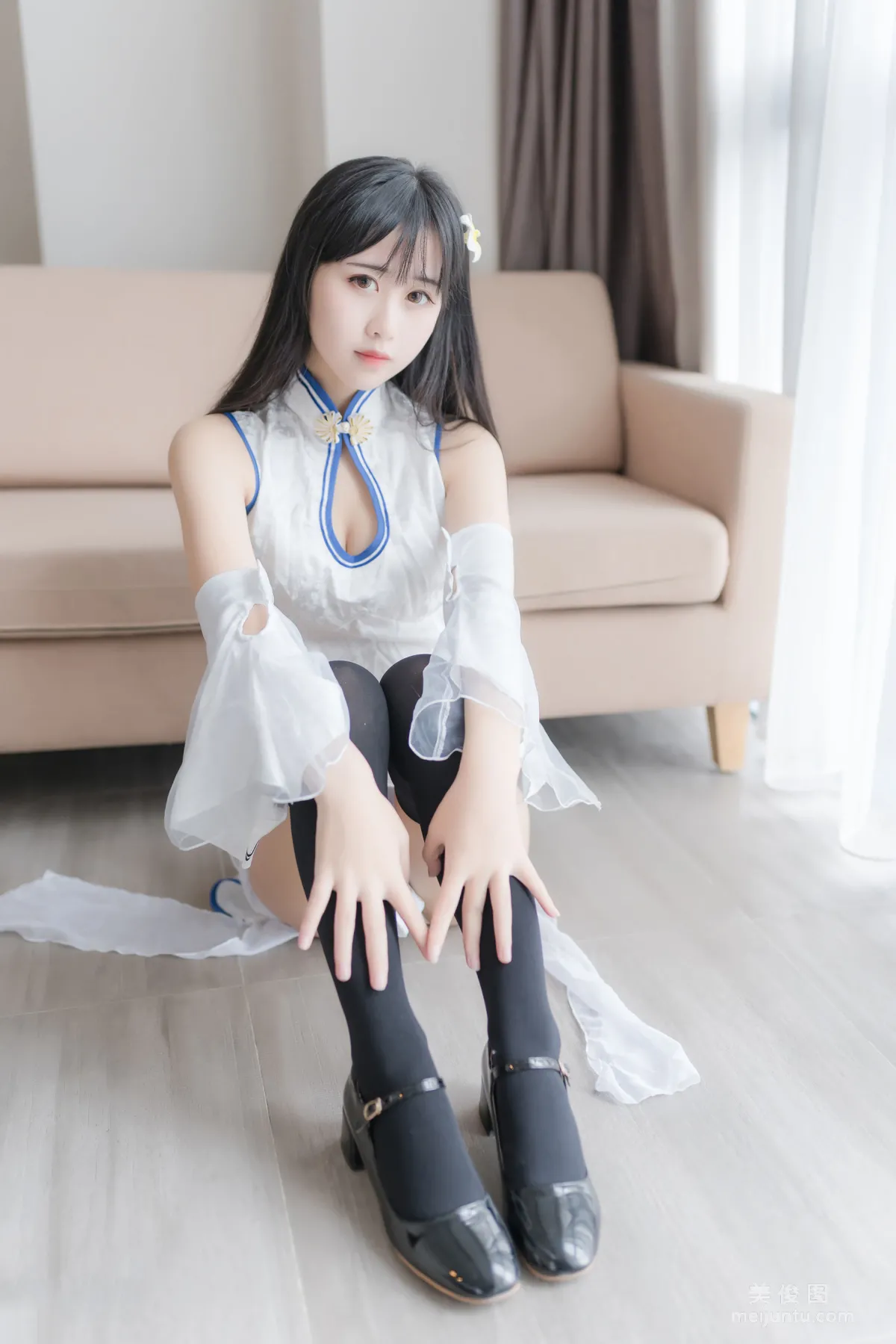 [美女Coser] 萌芽儿o0 《瓶儿》 写真集16