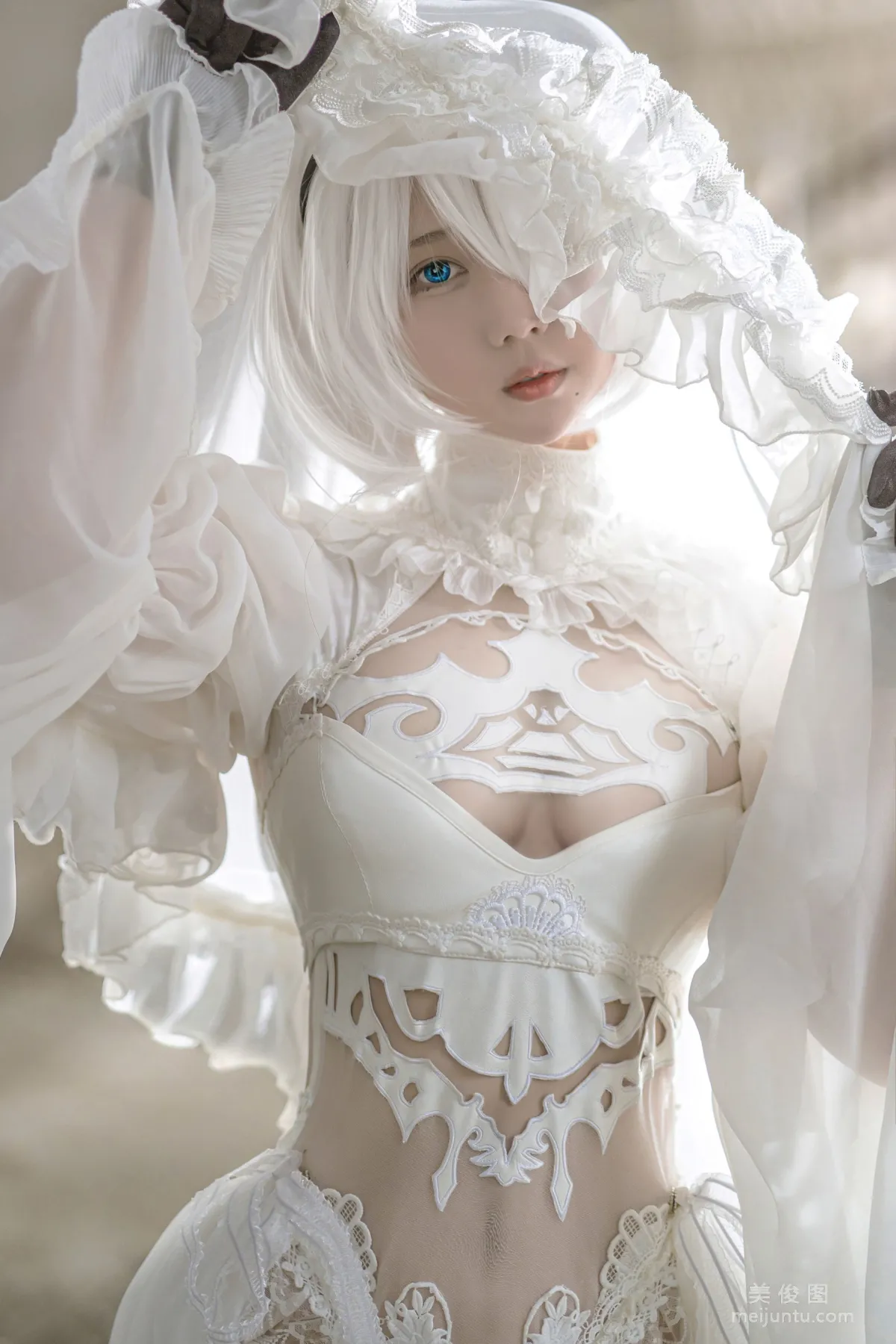 姬镜酱 《2B白色婚纱》 写真集4
