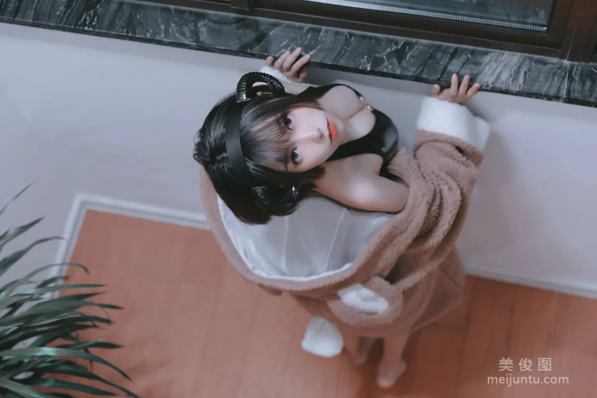 芋圆侑子SJ 《魔王的新娘 小恶魔》 写真集1