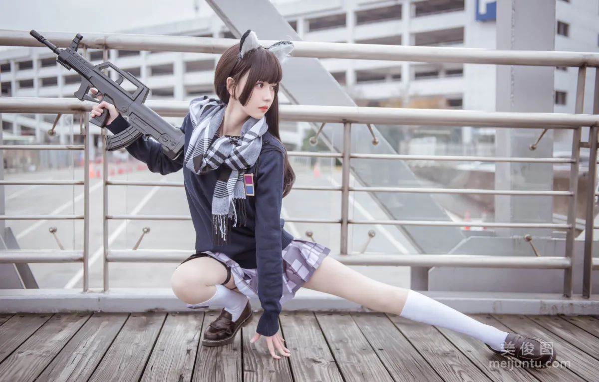 [美女Coser] 你的负卿 《95制服》 写真集5