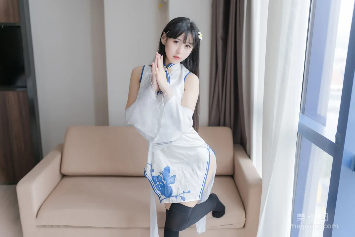 [美女Coser] 萌芽儿o0 《瓶儿》 写真集33