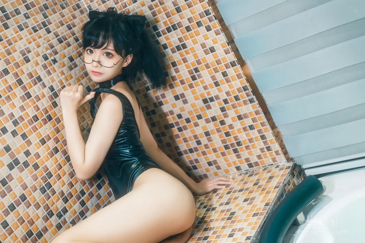 Chun Momo: Web Idols photo 5