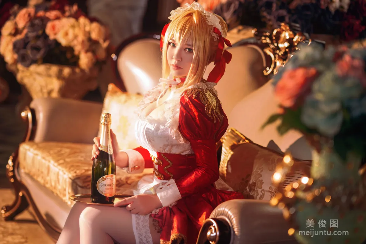 Coser半半子 《尼禄女仆》 写真集28