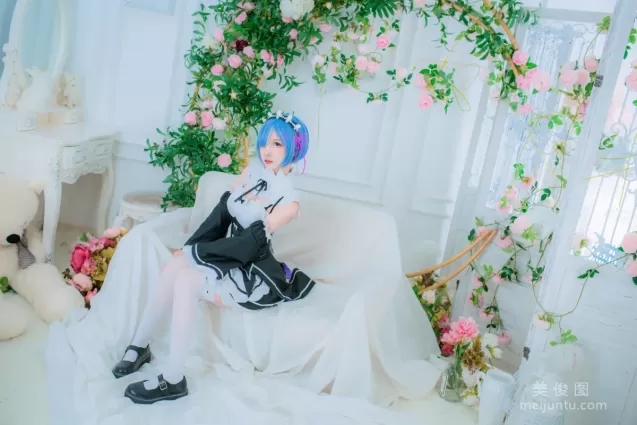 網紅Coser二佐Nisa 《蕾姆女仆》 寫真集