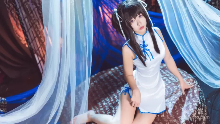 [美女Coser] Momoko葵葵 《鈴白》 寫真集