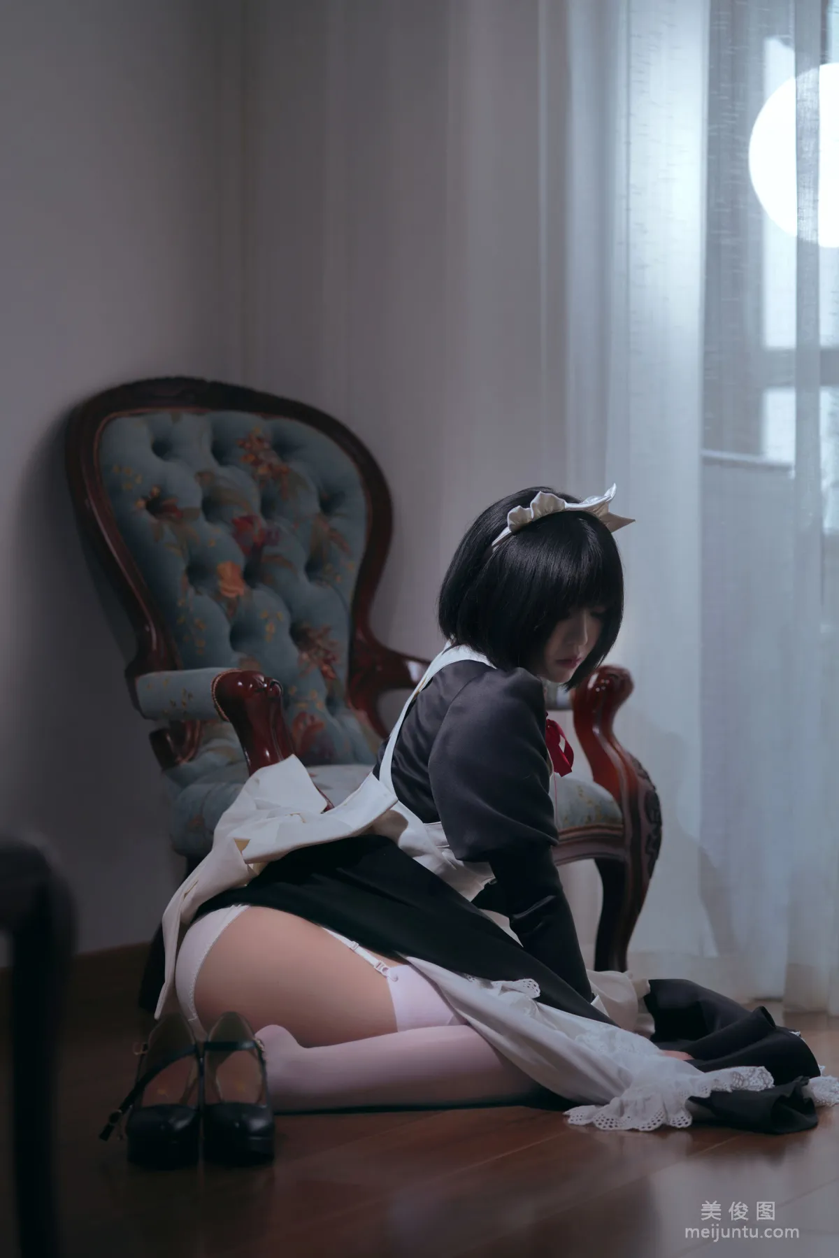 [美女Coser] 半半子 《 嫌パン メイド》 寫真集 36