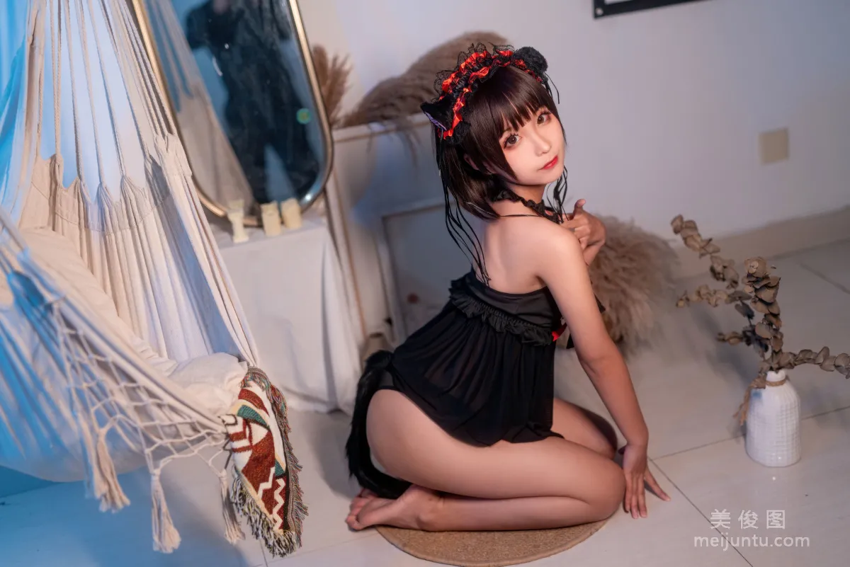 蠢沫沫 《黑睡裙》 写真集9