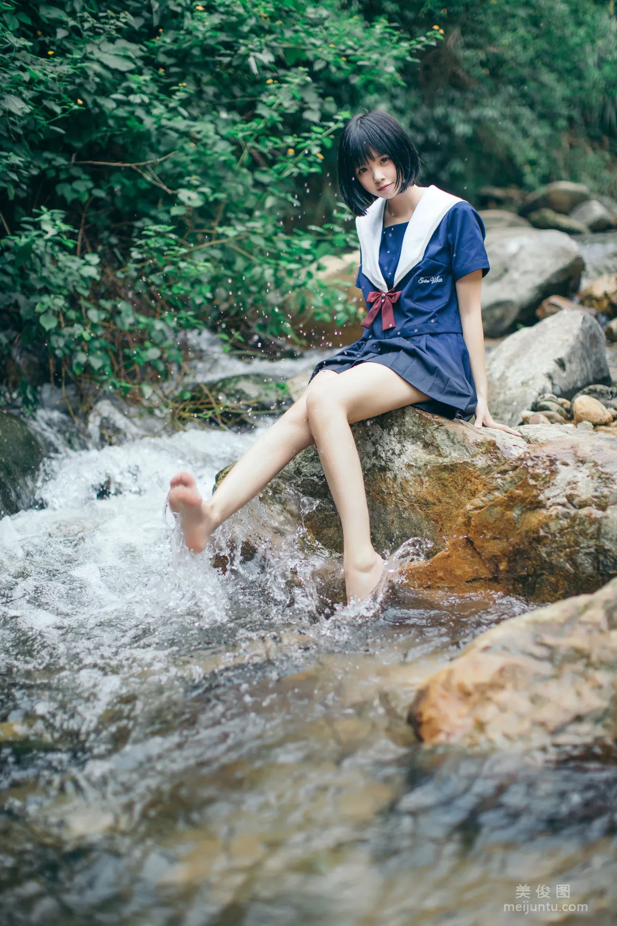 [美女Coser] 小野妹子w 《小溪》 寫真集 2