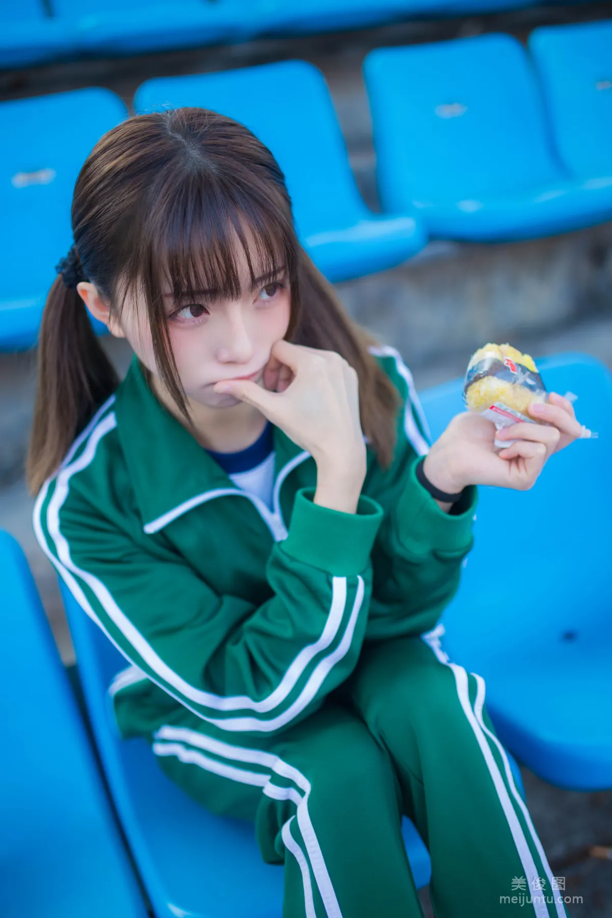 Qi Tailang: Web Idols photo 6