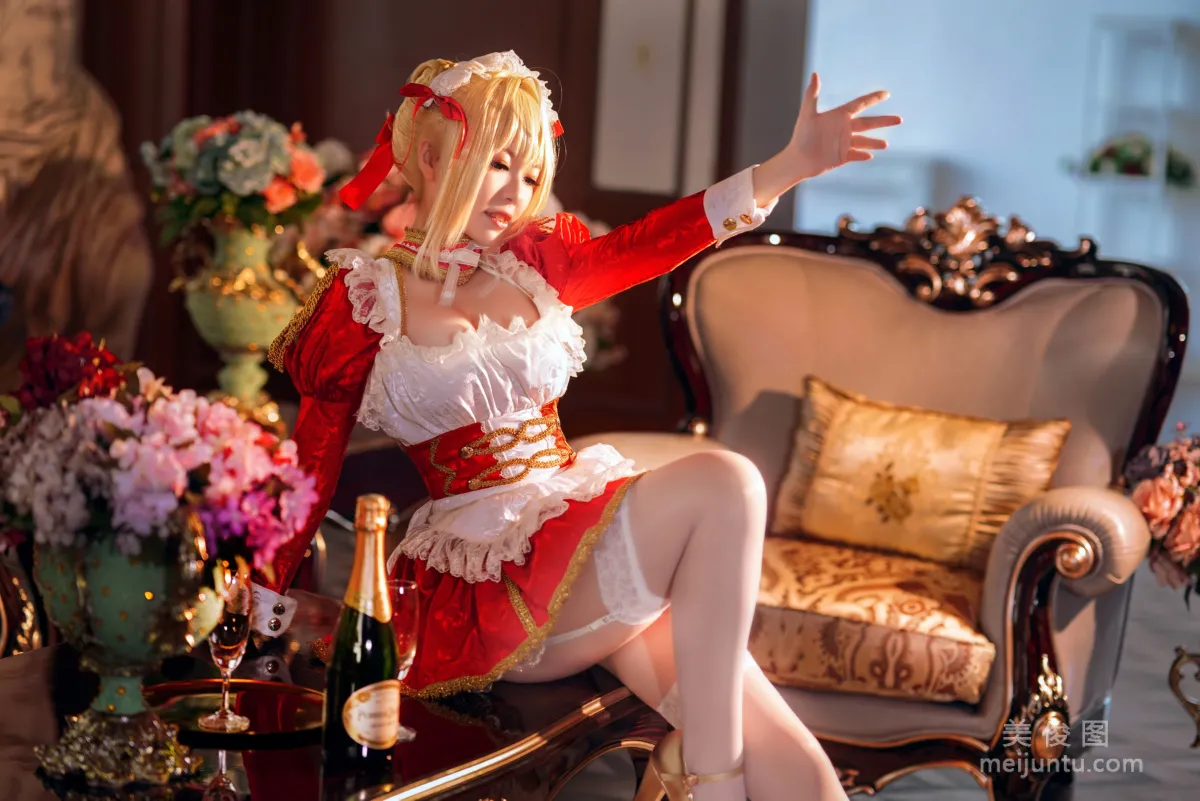Coser半半子 《尼祿女仆》 寫真集 3