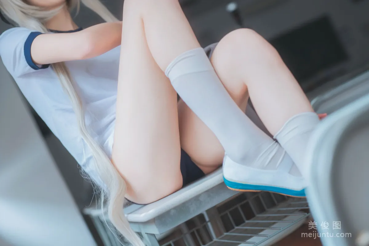Nantao Momoko: Web Idols photo 10